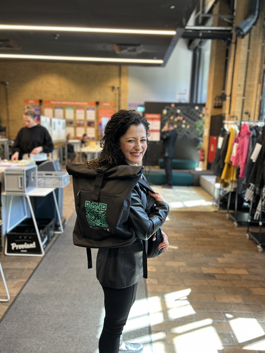 Sentorin mit Rucksack beim DWZ Launch