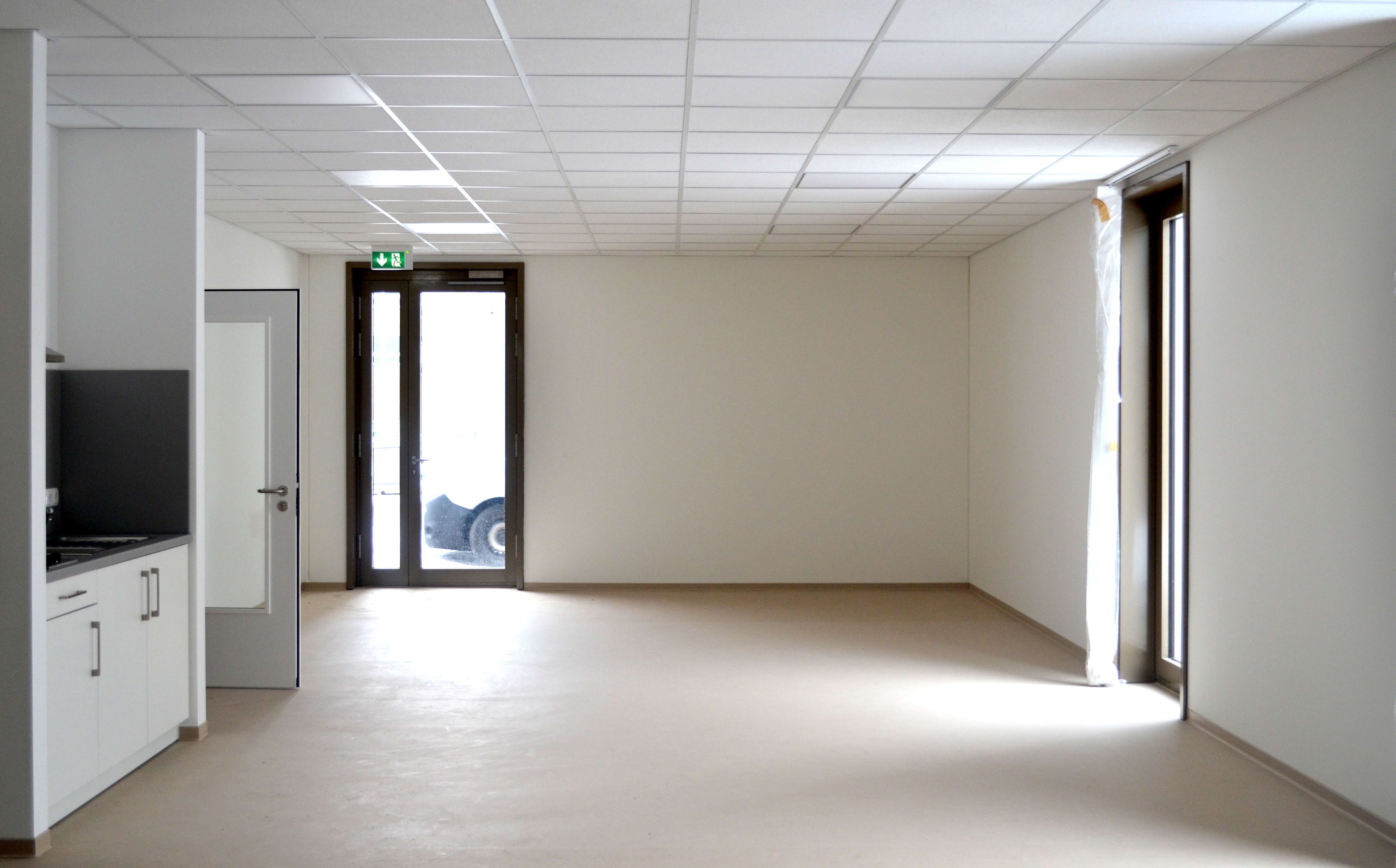 Ein Meetingraum in einer Modularen Unterkunft (MUF)