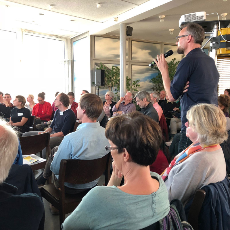 Magnus Hengge beim Vortrag zur Projektvorstellung