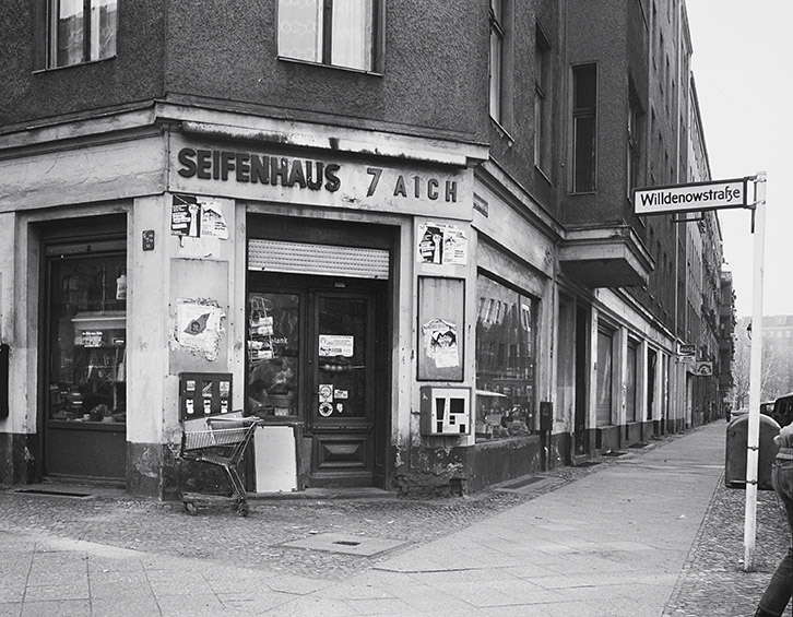 Seifenhaus Siebenaich. Willdenowstrasse - Burgsdorfstrasse 1983, aus der Serie „Der Wedding 1983“