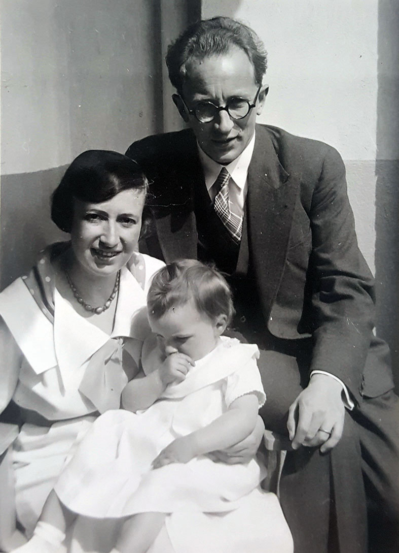 Familienfoto von Lily, Vera und Rudolf Dörrier, etwa 1934