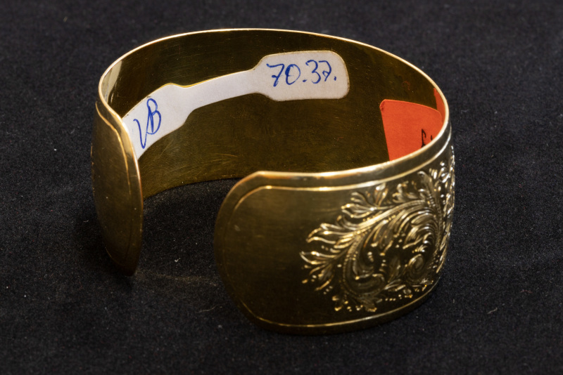 Armring, 750/f, Gelbgold, Innengravur „1928/10.3-1958“