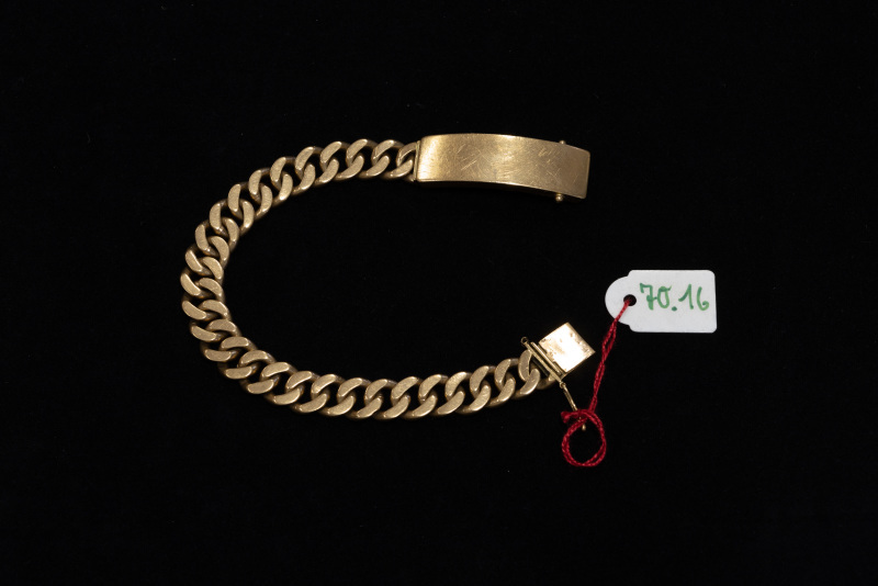 Armband, gestempelt 18 ct, mit Gravurplatte