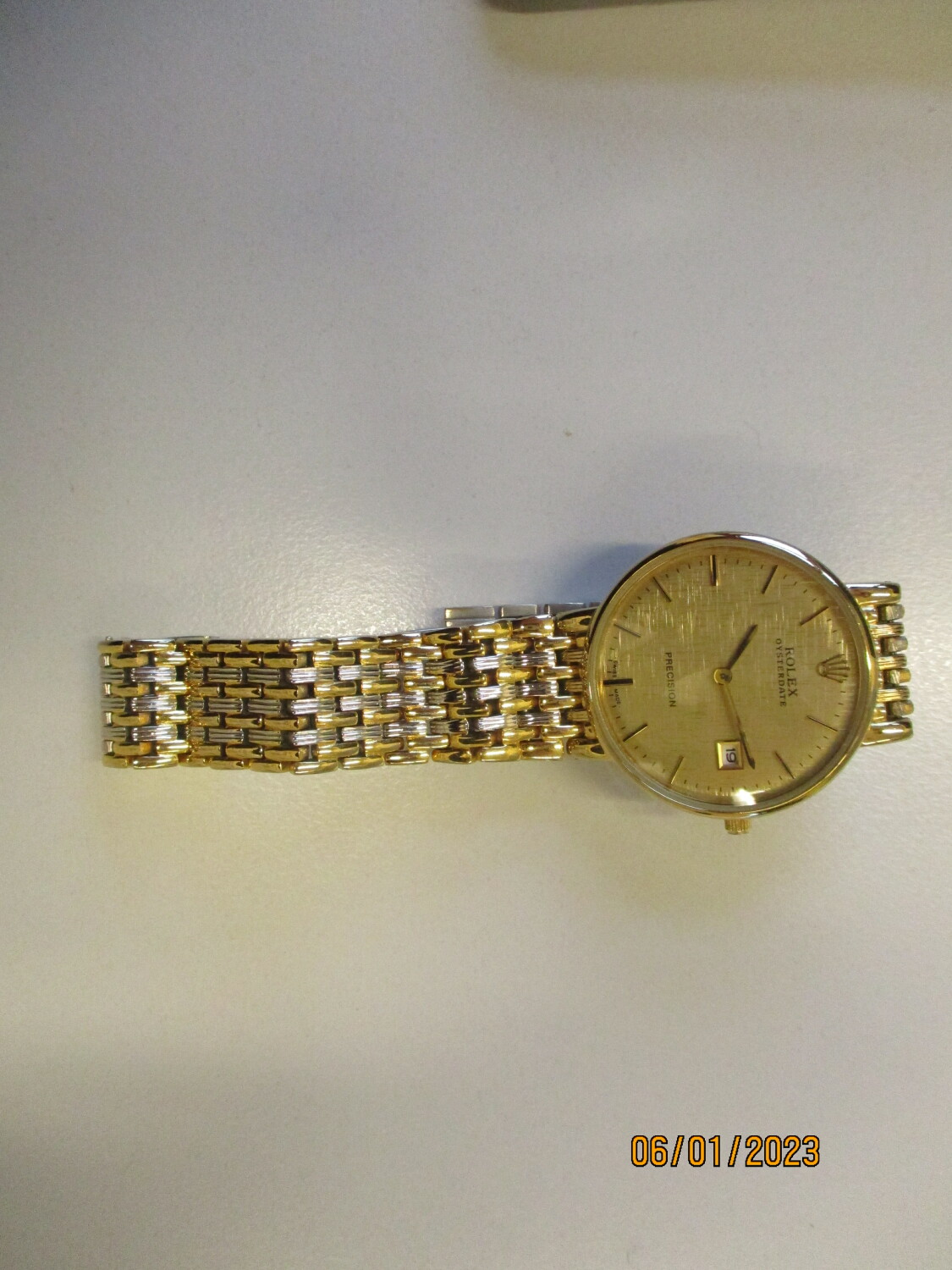 Goldene Armbanduhr