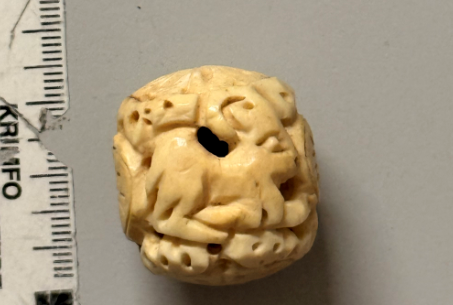 Elfenbeinfigur