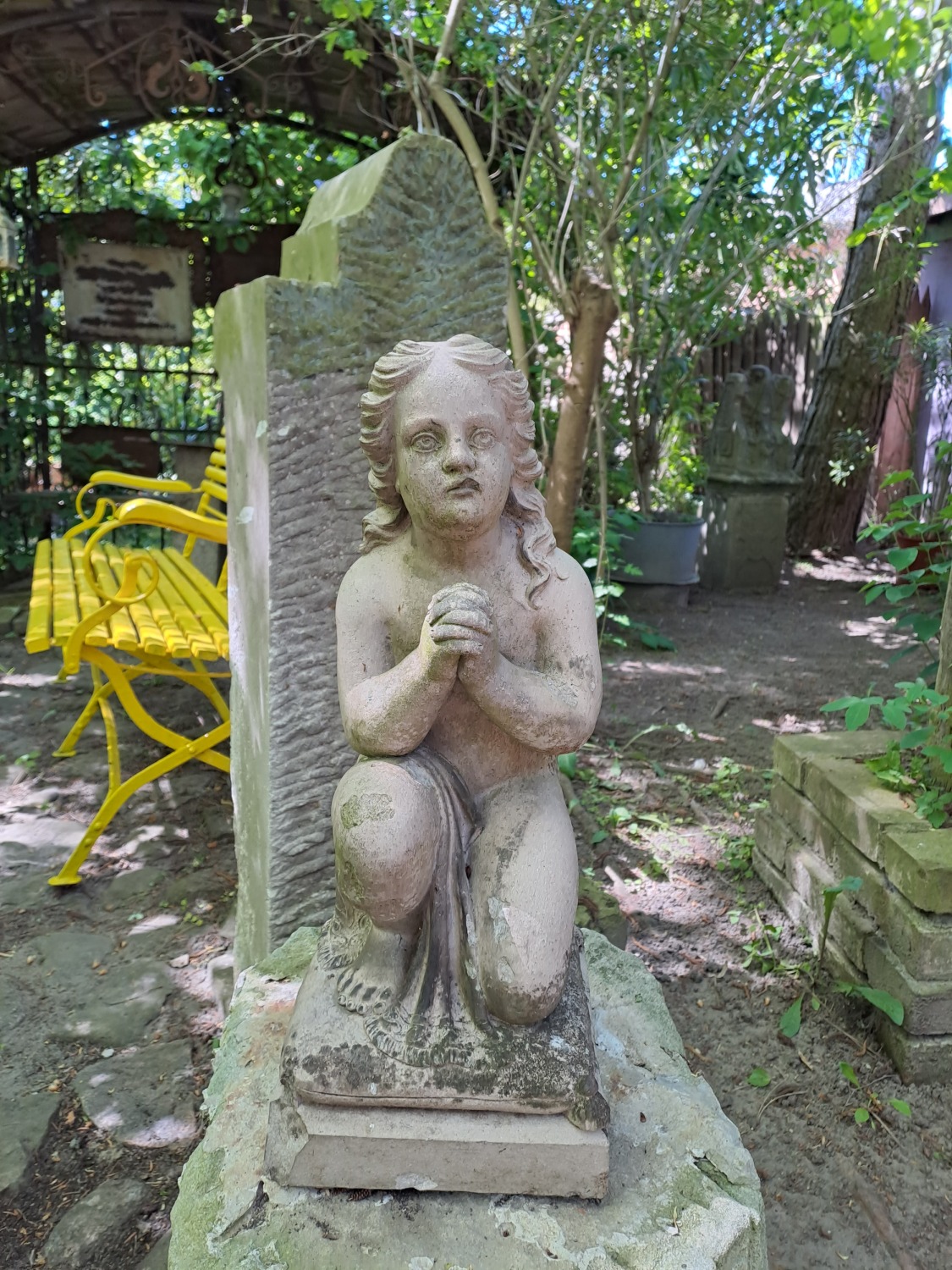 Skulptur Junge
