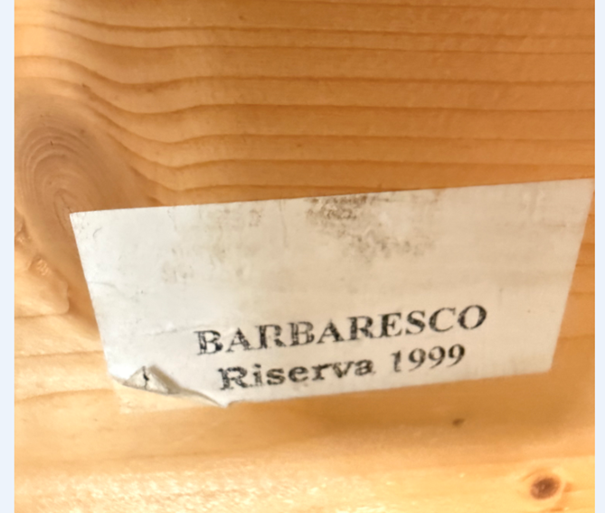 Holzkiste Aufschrift Barbaresco Riserva 1999