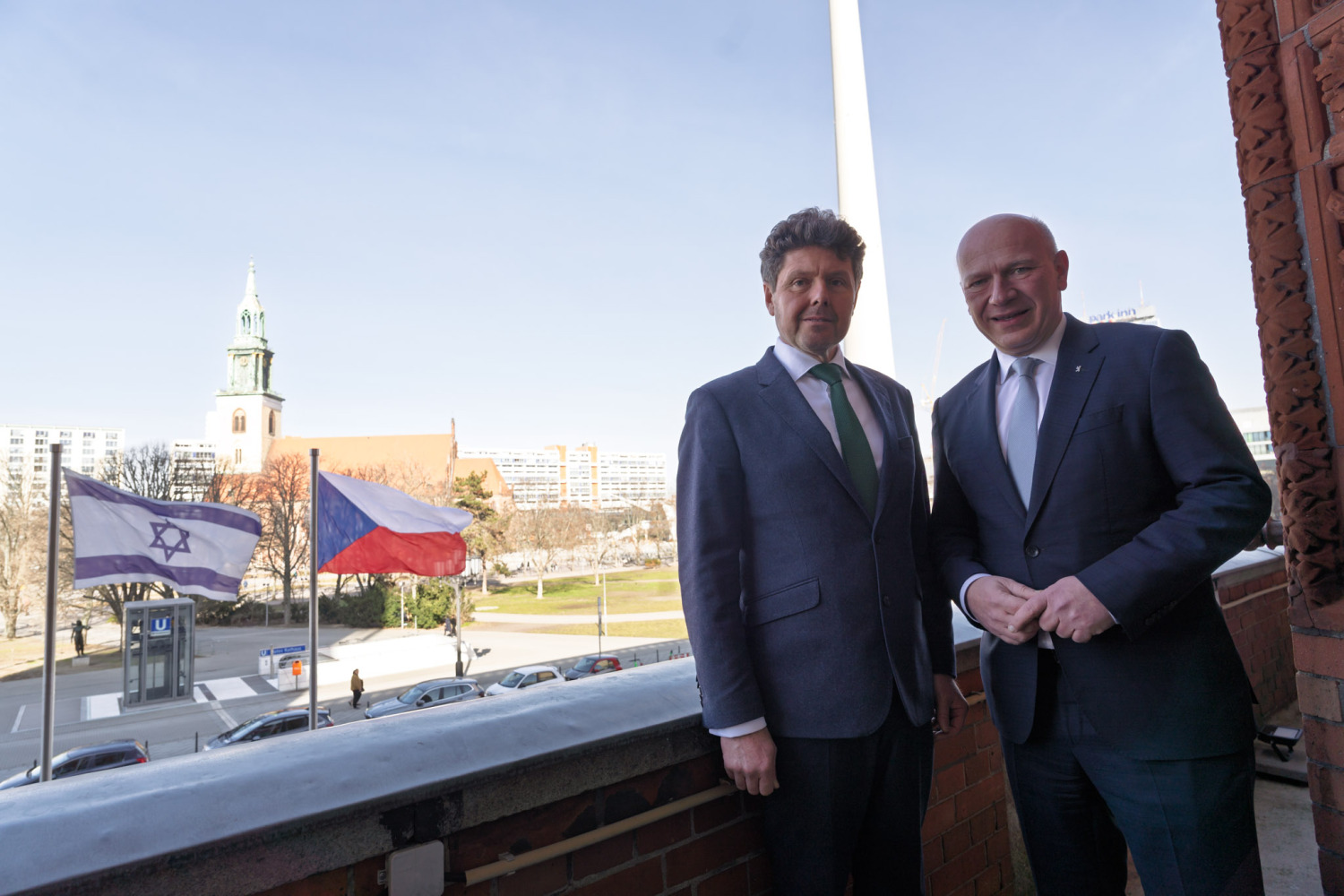Antrittsbesuch Botschafter der Tschechischen Republik S.E. Jiri Cistecky bei Regierendem Bürgermeister Kai Wegner im Berliner Rathaus