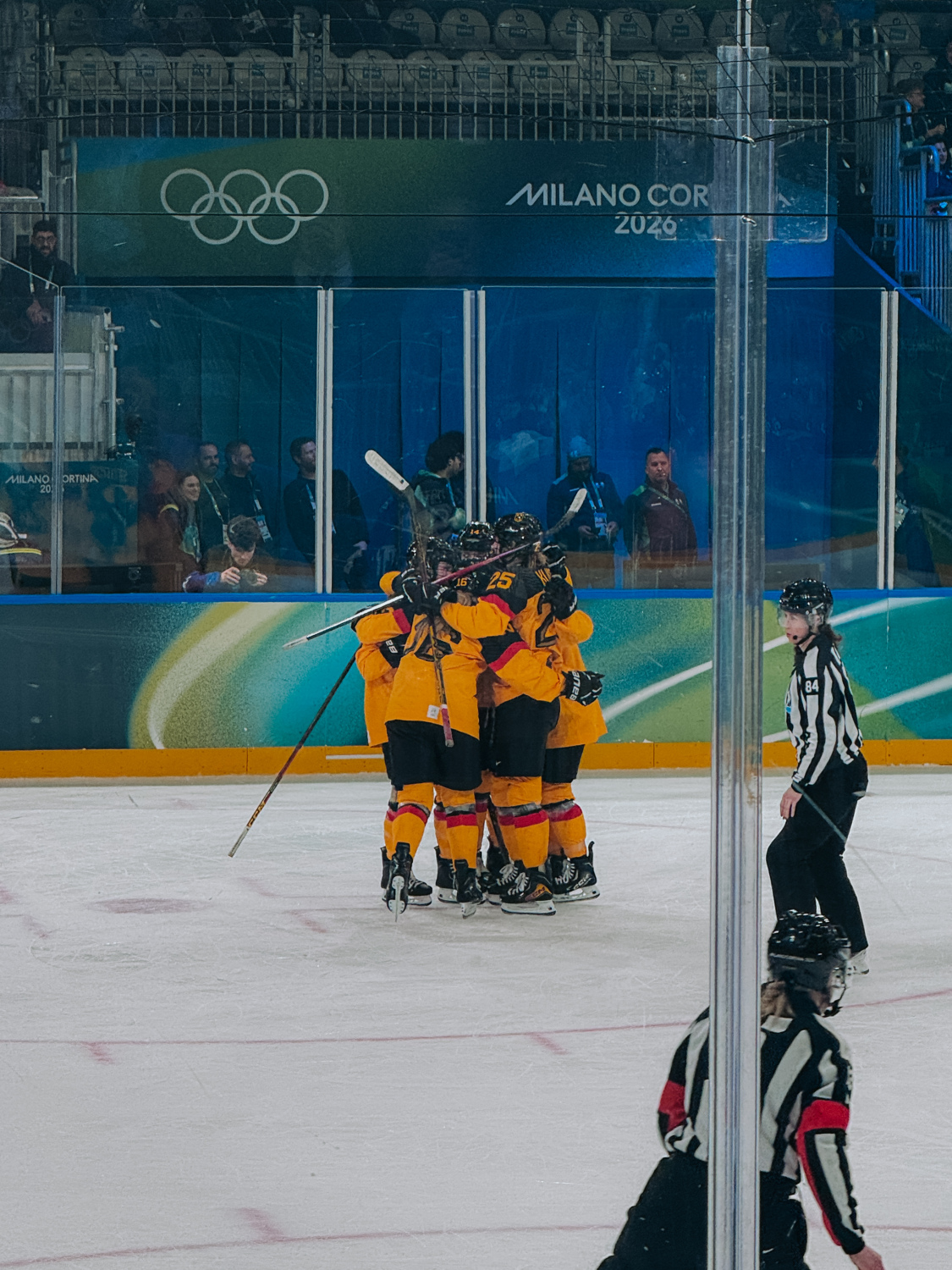 Kai Wegner besucht die Olympischen Winterspiele - Tag 1