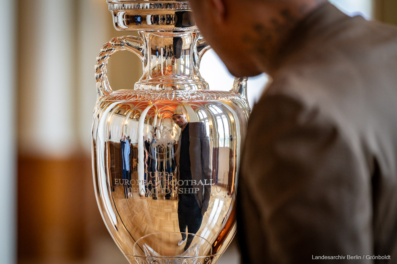 Begrüßung des Uefa-Pokals in Berlin