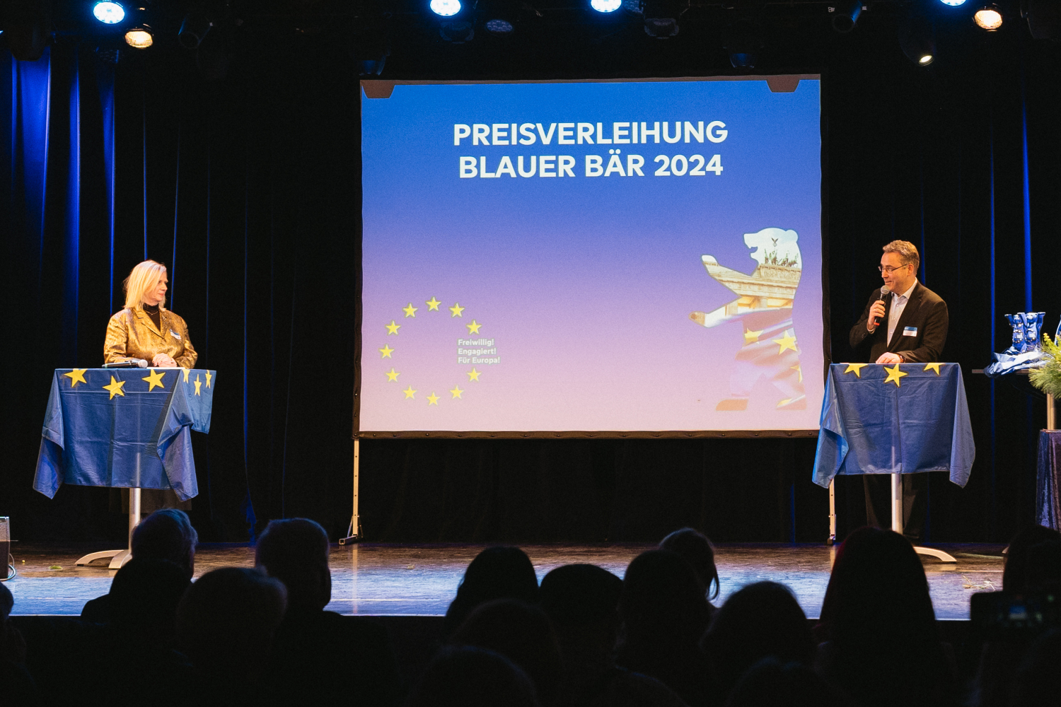 Staatssekretär für Bundes- und Europaangelegenheiten und Internationales in der Senatskanzlei, Florian Hauer, und die Vertreterin der Europäischen Kommission in Deutschland, Barbara Gessler