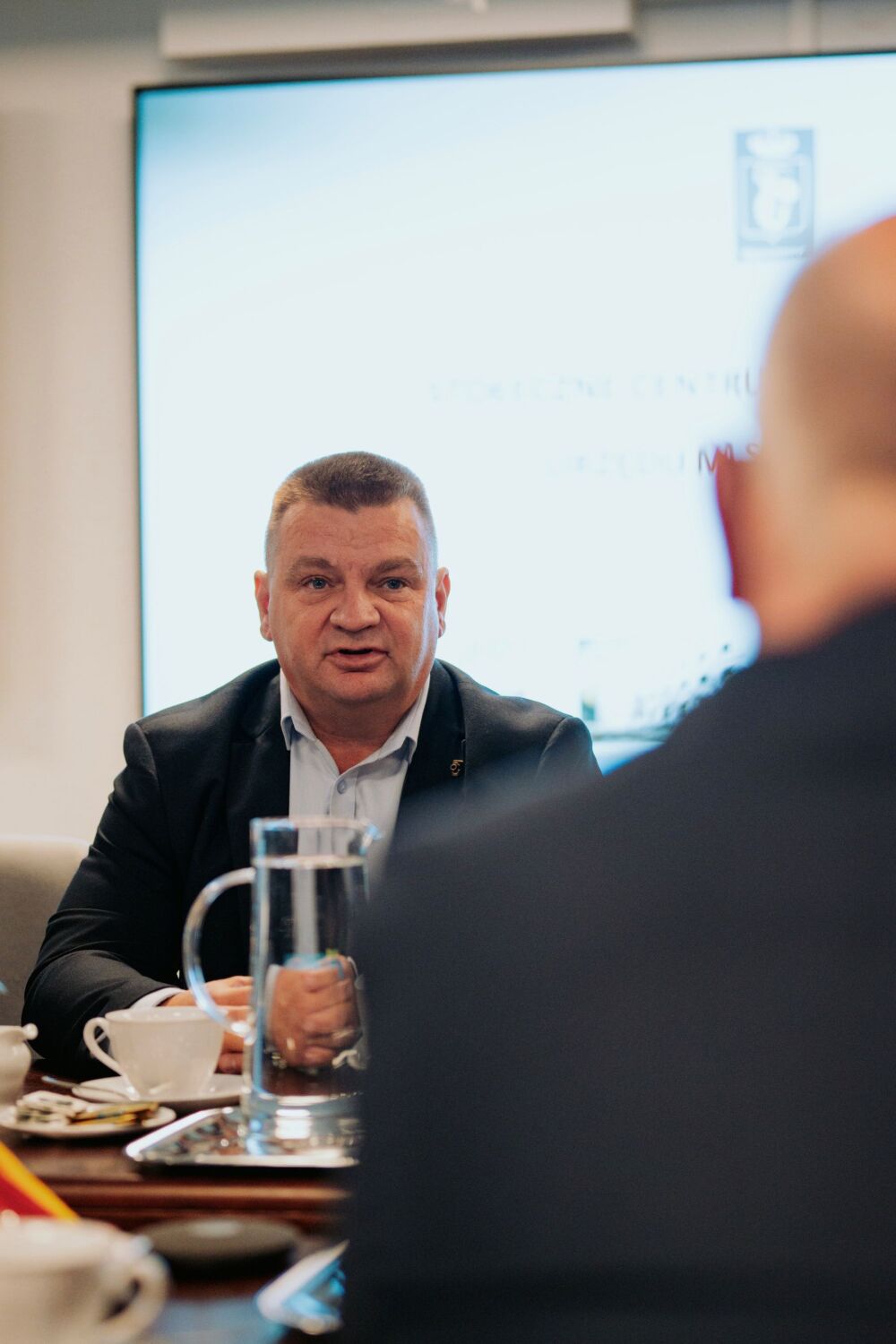 Kai Wegner besucht Warschauer Sicherheitszentrum - 1