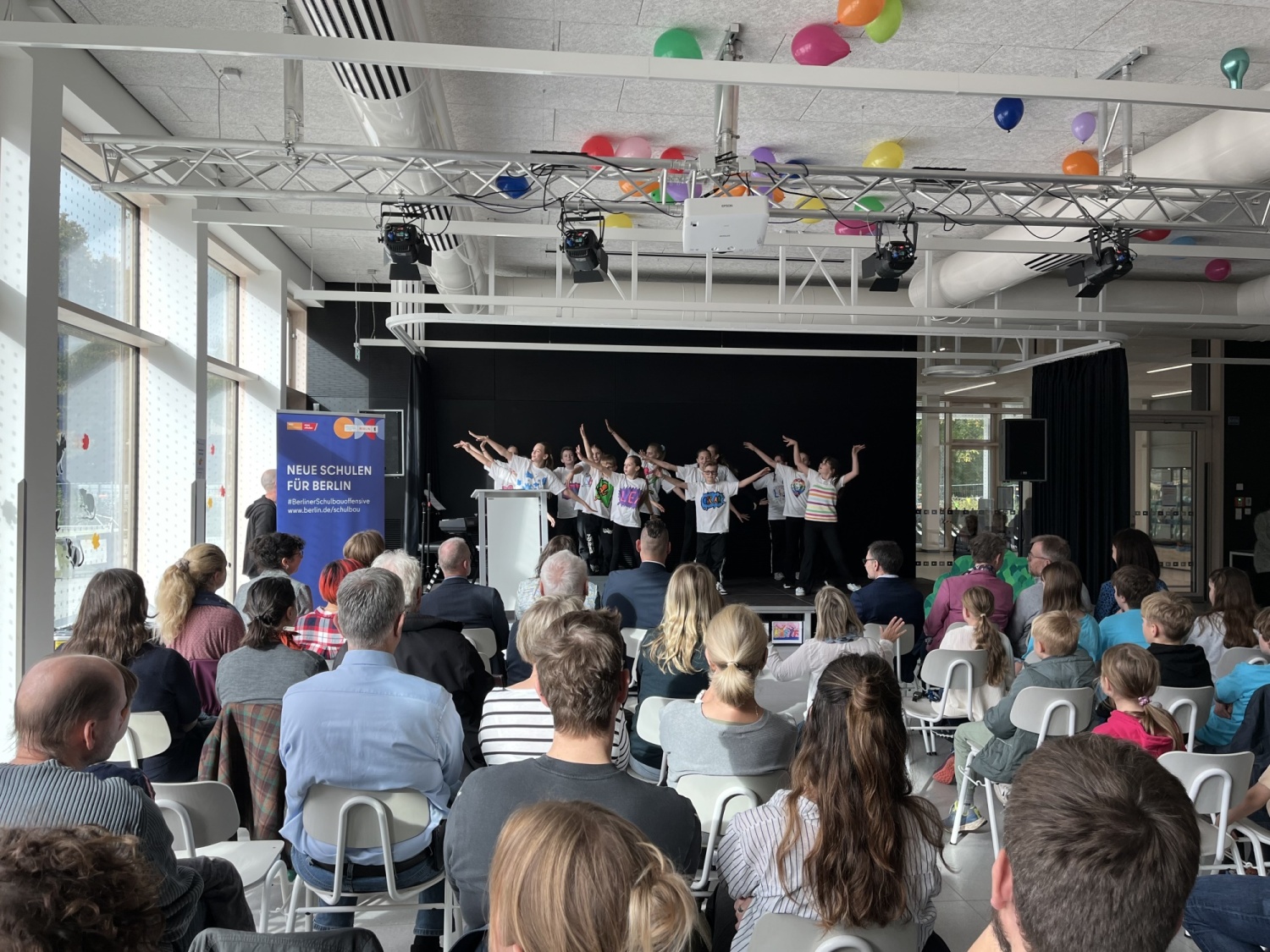 2025 Eröffnung Grundschule unter den Bäumen