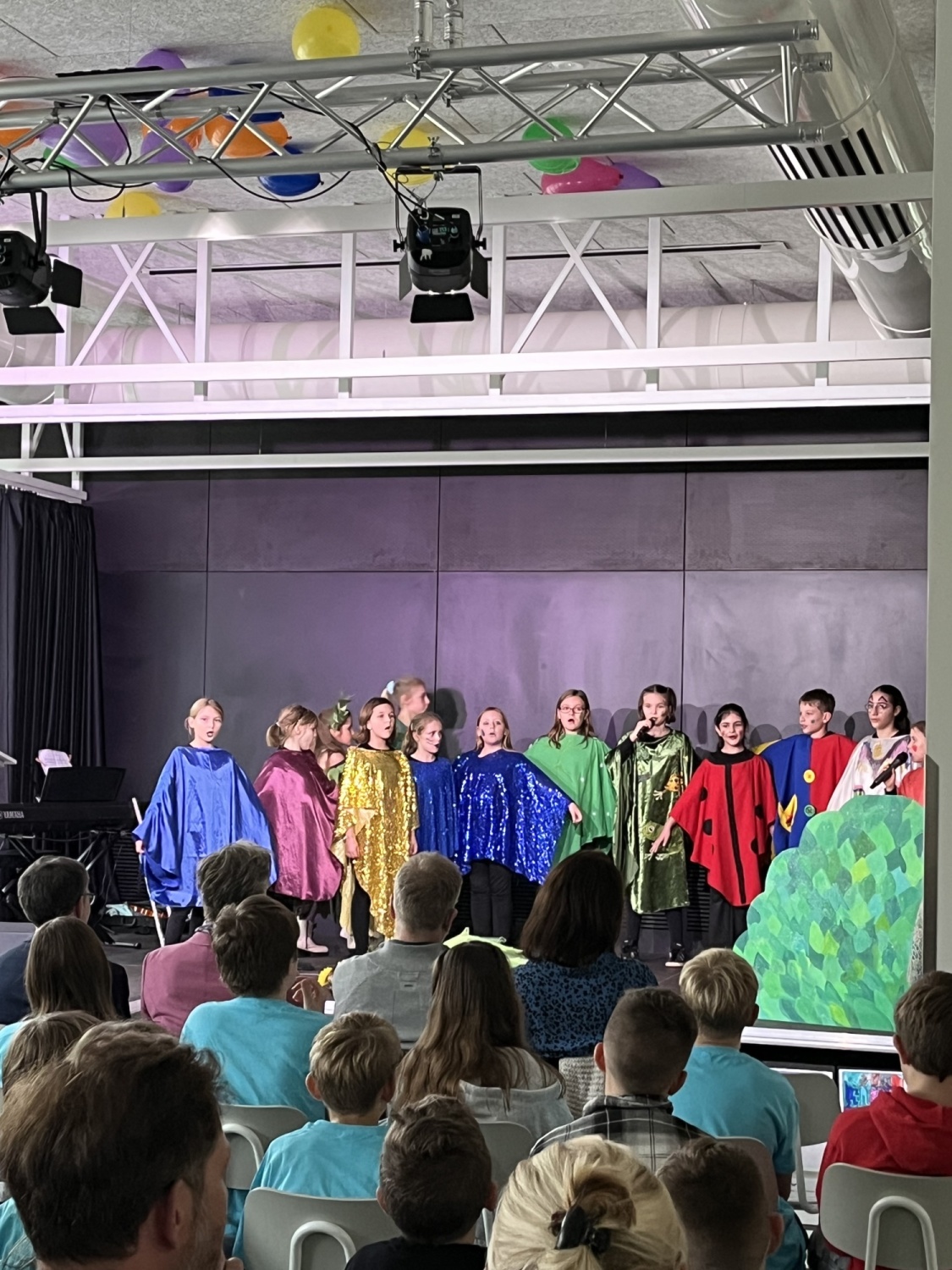 2025 Eröffnung Grundschule unter den Bäumen