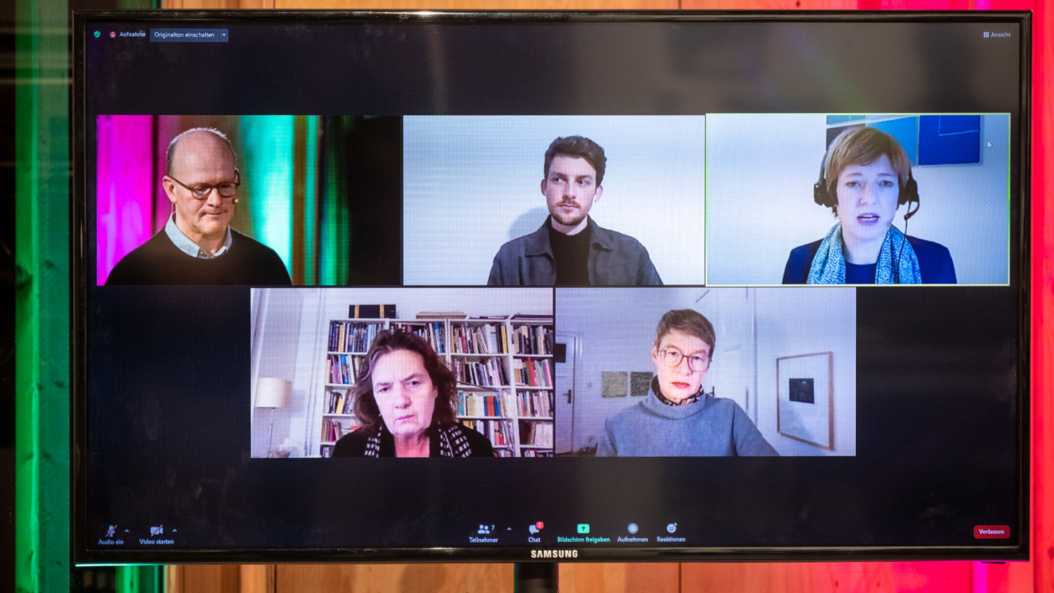 In den digitalen Gesprächsrunden wurden stadtentwicklungsplanerische Handlungsmöglichkeiten beleuchtet. Dabei wurde erneut deutlich, wie wichtig es ist, langfristige Ziele der nachhaltigen und gemeinwohlorientierten Stadtentwicklung konsequent weiterzuverfolgen.