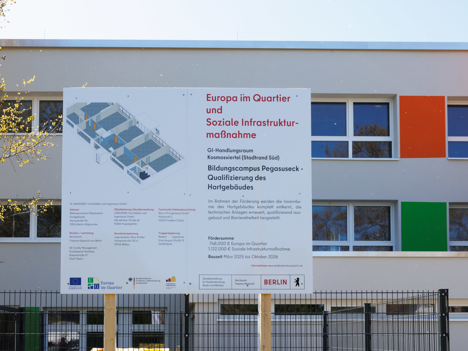 Bauschild für die Qualifizierung des Hortgebäudes Pegasuseck