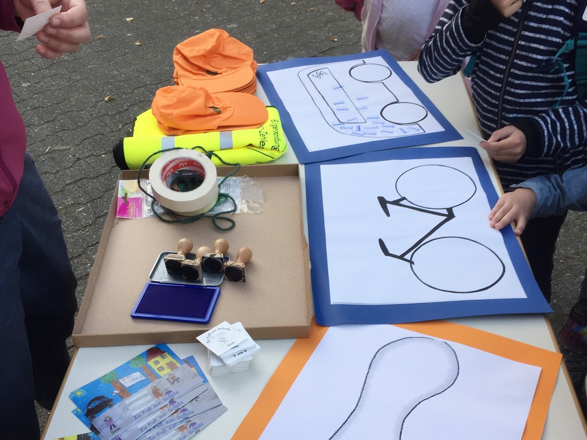 Mühlenau-Grundschule: Zu Fuß zur Schule