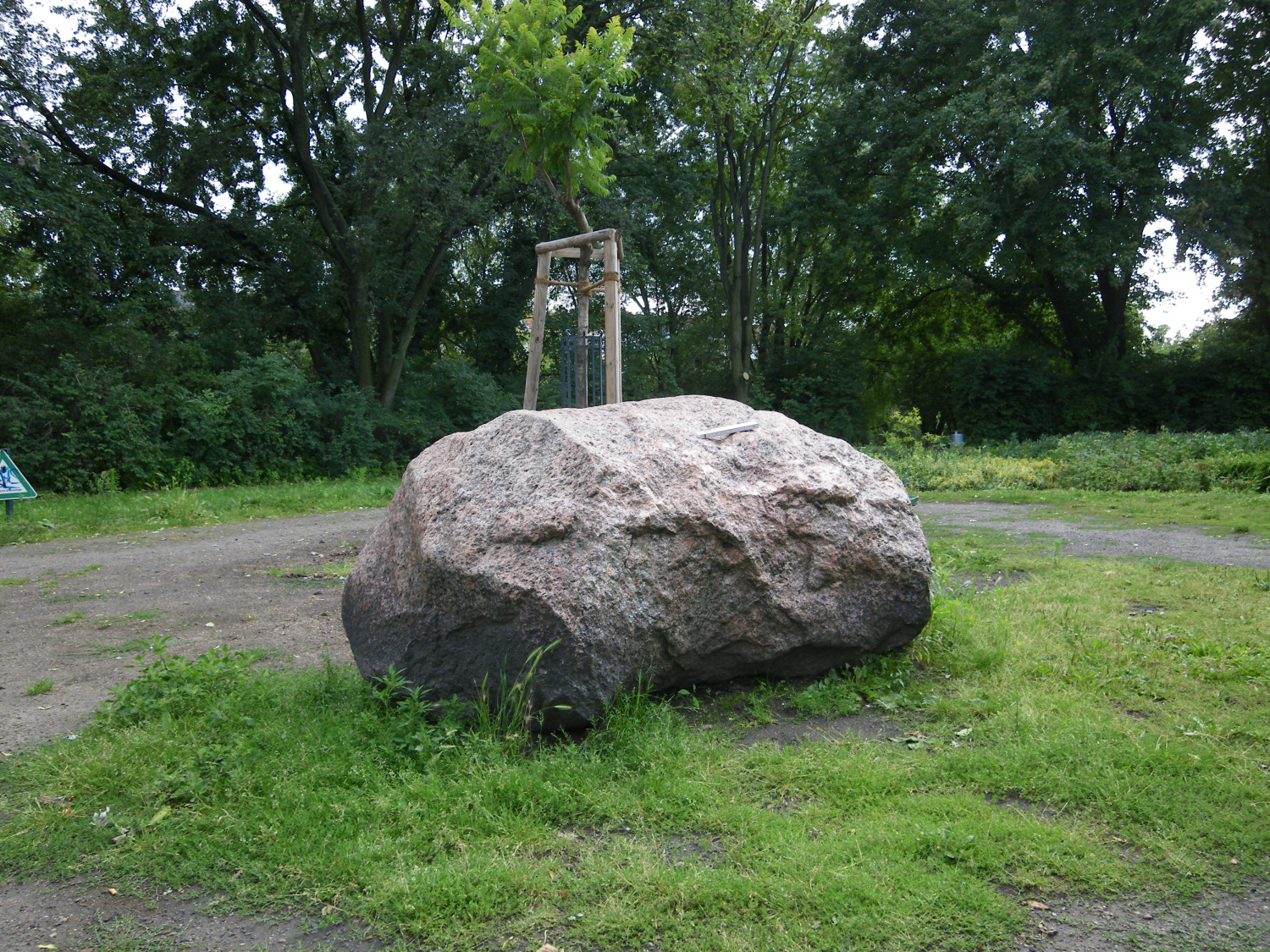 Findling aus Granit in Charlottenburg-Wilmersdorf