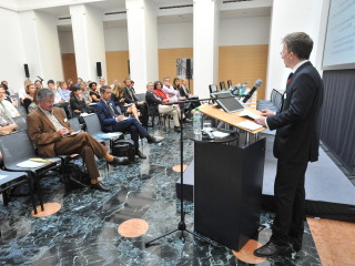 Konstantin Engelbrecht, KfW Bankengruppe