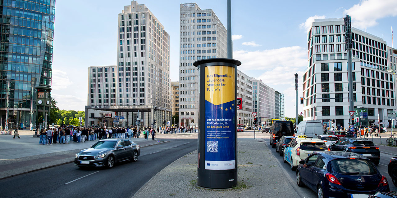 Litfaßsäule am Potsdamer Platz