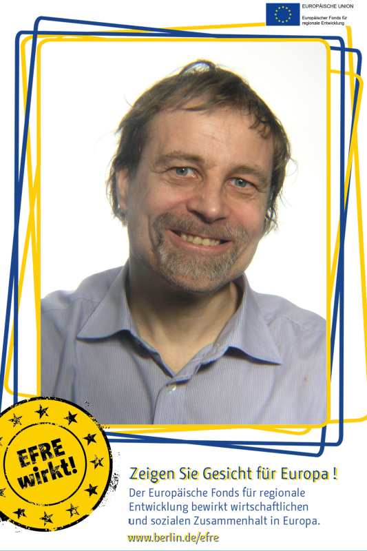 Ein Mann im Fotoboxrahmen EFRE: Zeigen Sie Gesicht für Europa!
