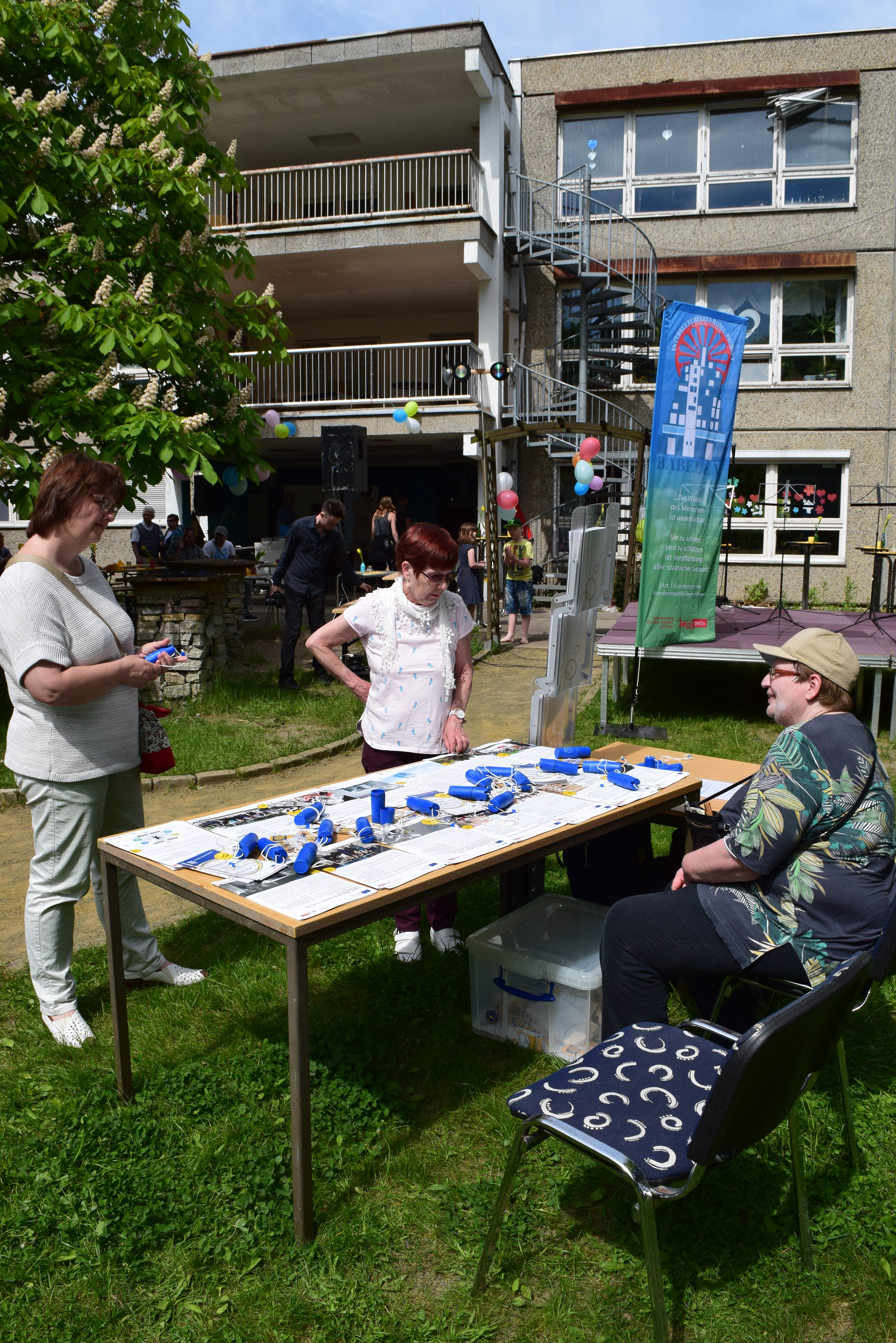 Stand des EFRE im Garten des Haus Babylon