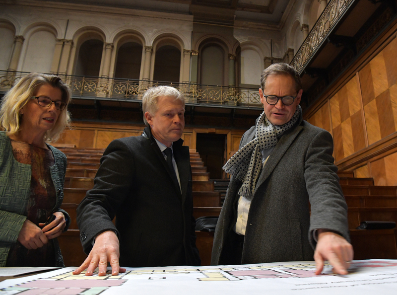 Robert-Koch-Forum: Regierender Bürgermeister mit Hertie School Präsident und BIM Geschäftsführerin