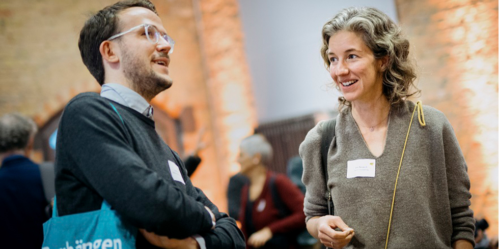 Gespräch zwischen zwei Personen