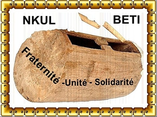 Logo mit Baumstamm und Typographie