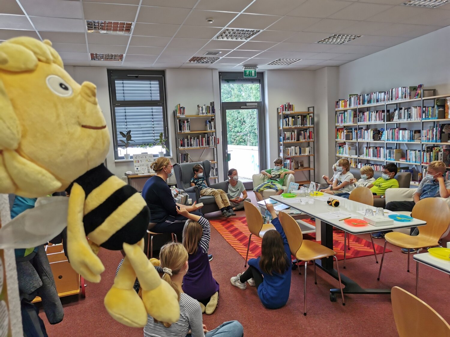Bienenprojekt in der Bucher Bibliothek