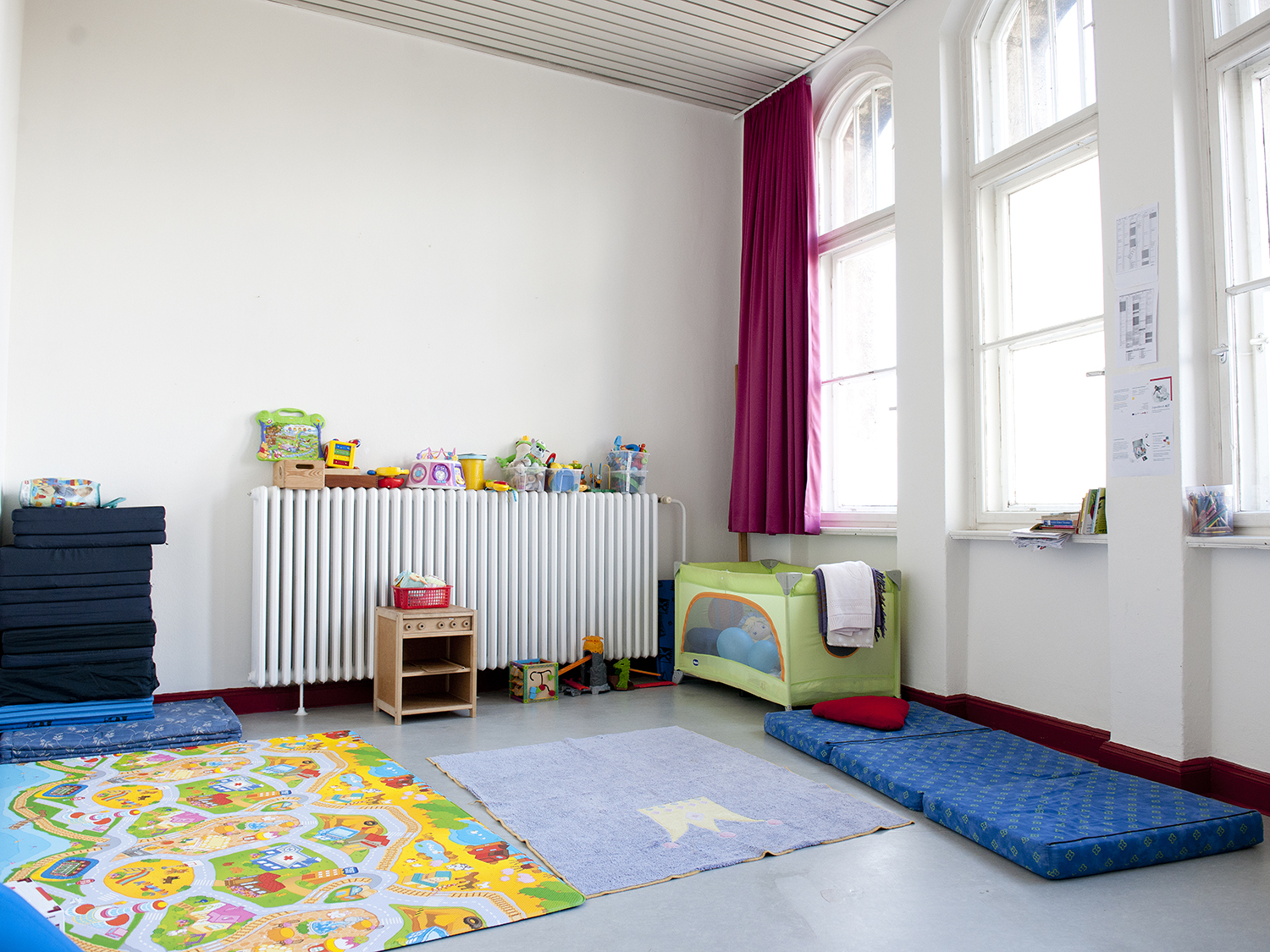 Schulraum mit Spielzeug