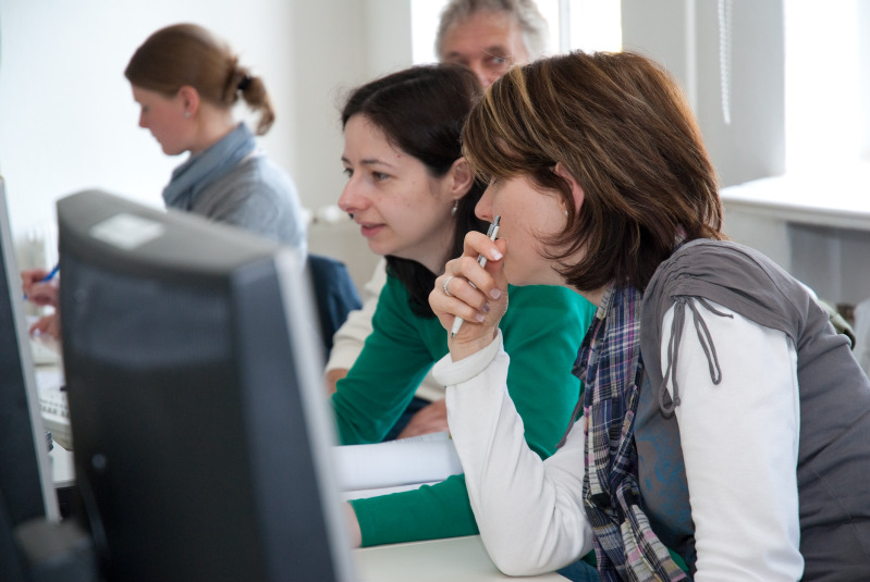 Im Kurs "Datenbanken mit Access" an der Volkshochschule Pankow