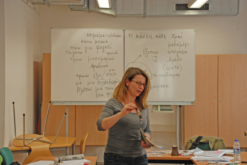 Im Kurs Neugriechisch an der Volkshochschule Pankow
