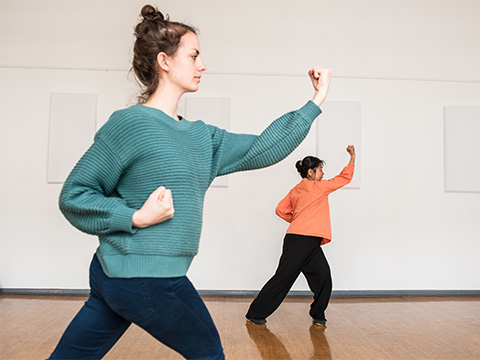 Dr. Kuan-wu Lin im Qigong-Kurs