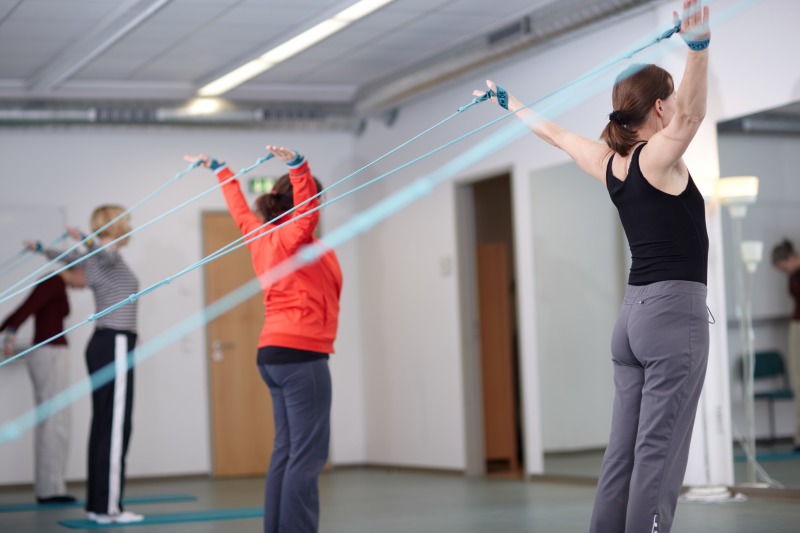 Im Kurs "Rückenwohl und kreuzfidel" an der Volkshochschule Pankow