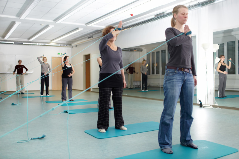 Im Kurs "Rückenwohl und kreuzfidel" an der Volkshochschule Pankow