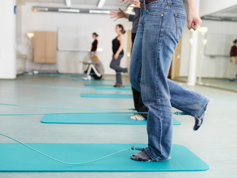 Im Kurs "Rückenwohl und kreuzfidel" an der Volkshochschule Pankow