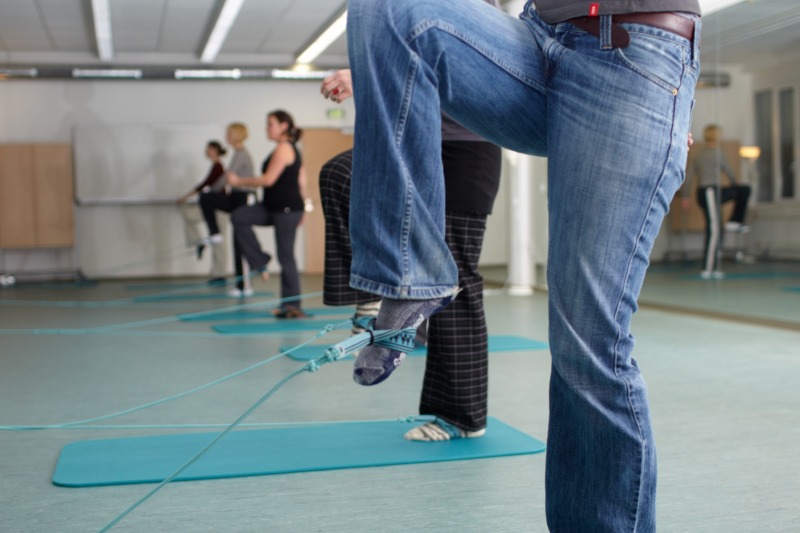 Im Kurs "Rückenwohl und kreuzfidel" an der Volkshochschule Pankow