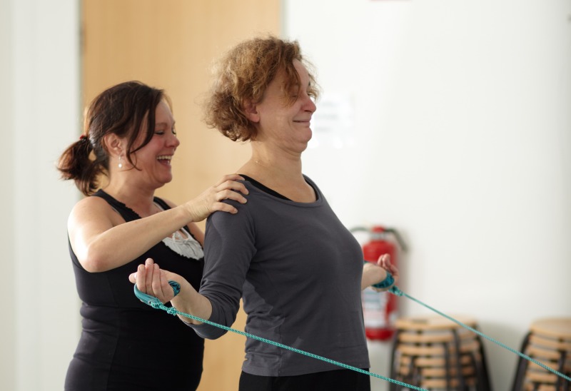 Im Kurs "Rückenwohl und kreuzfidel" an der Volkshochschule Pankow