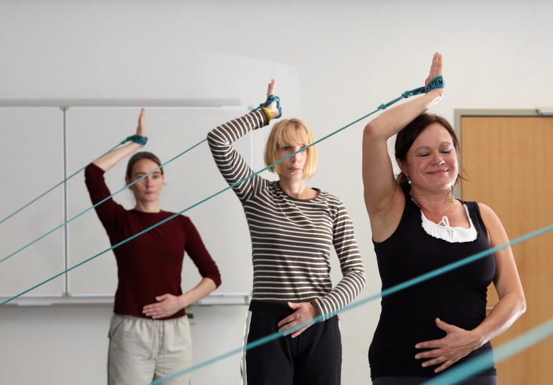 Im Kurs "Rückenwohl und kreuzfidel" an der Volkshochschule Pankow