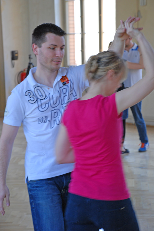 Im Tanzkkurs an der Volkshochschule Pankow