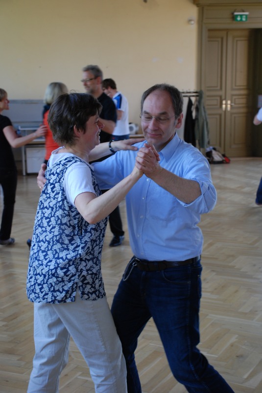 Im Tanzkkurs an der Volkshochschule Pankow