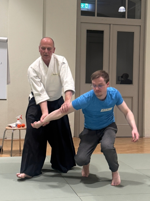 Aikidotechnik Ikkyo - Bewegungsabfolge Phase 2