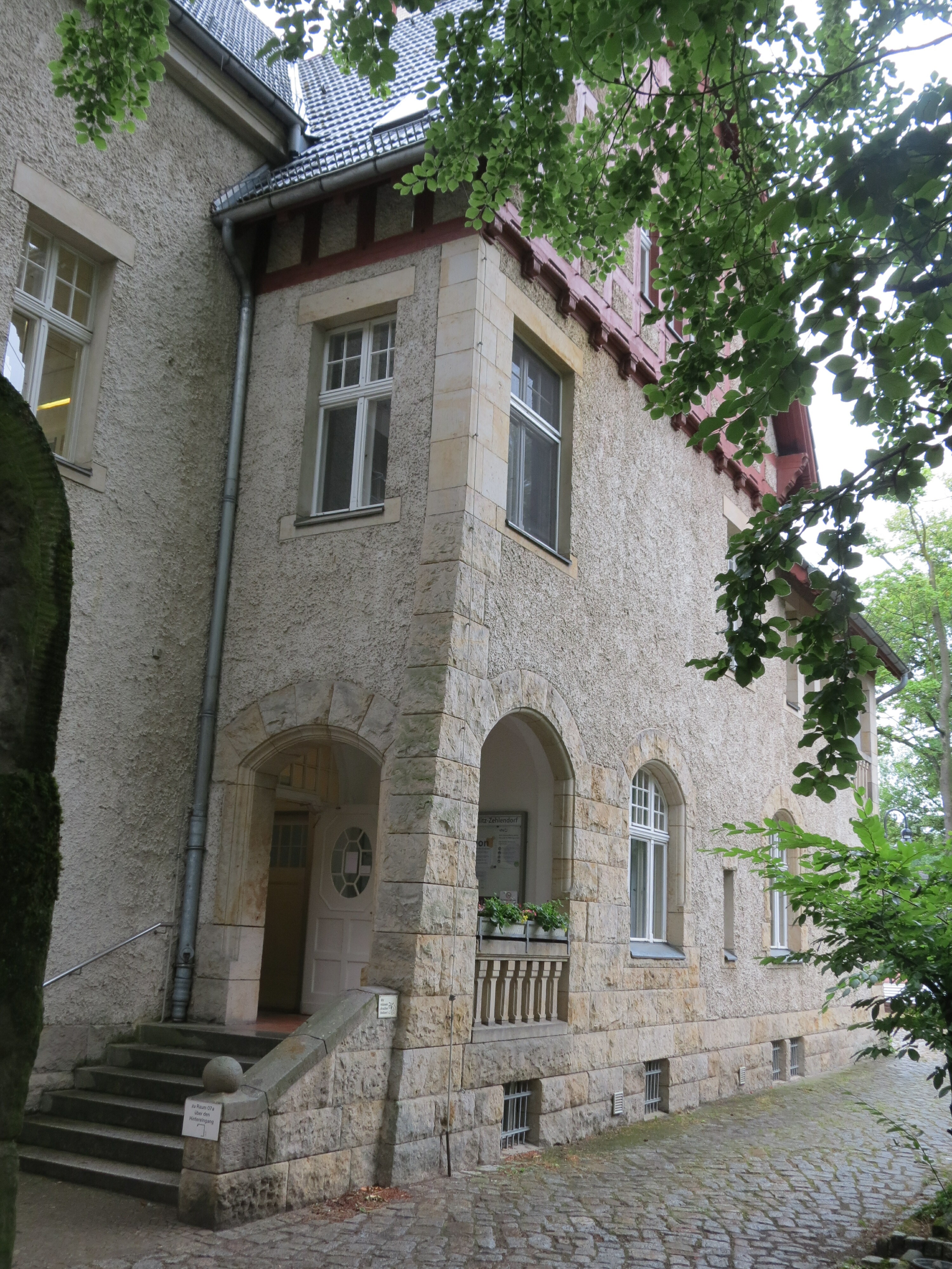 Standort der Volkshochschule Steglitz-Zehlendorf: Onkel-Tom-Straße
